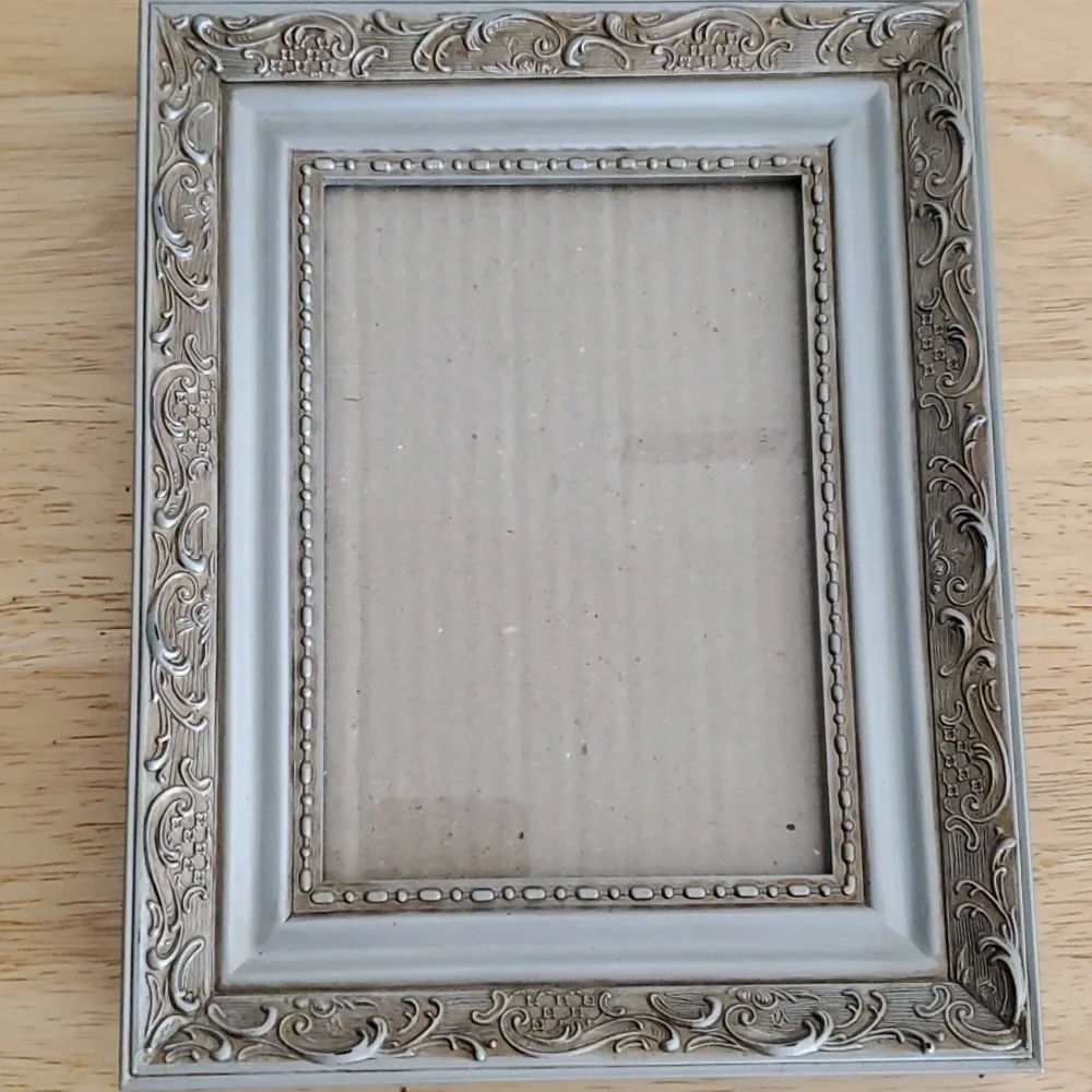 Antiqued Silver Plastic Frame